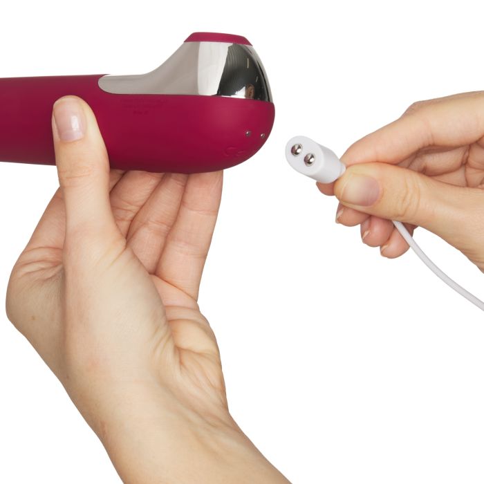 Satisfyer - Dual Love Air Pulse Vibrator Rood-23751-satisfyer-dual-love-vibrator_51_hand_q100_2.jpg