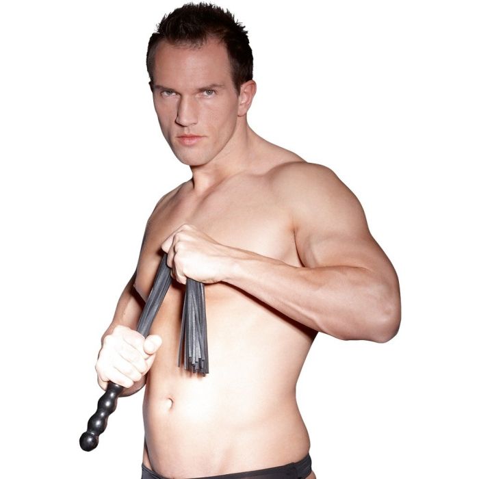 Leren Zweep met Golvend Handvat-leren-zweep-met-golvend-handvat-man.jpg