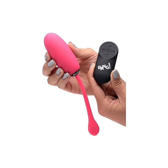 Vibrerend Eitje met 28 Standen en Afstandsbediening-vibrerend-eitje-met-28-standen-en-afstandsbediening-hand.jpg