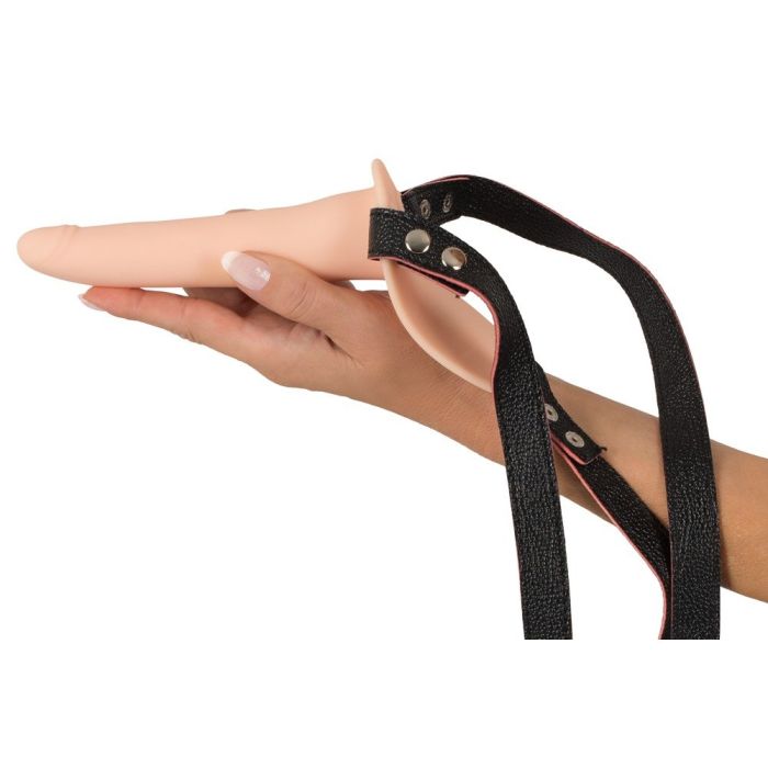 Vibrerende Strap-on - Huidskleur-vibrerende-strap-on-huidskleur-hand.jpg